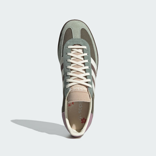 Adidas Handball Spezial – Élégance classique, performance assurée