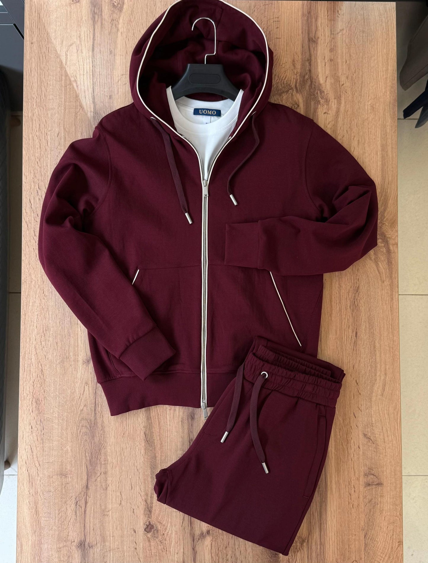Sweat à capuche zippé avec jogging